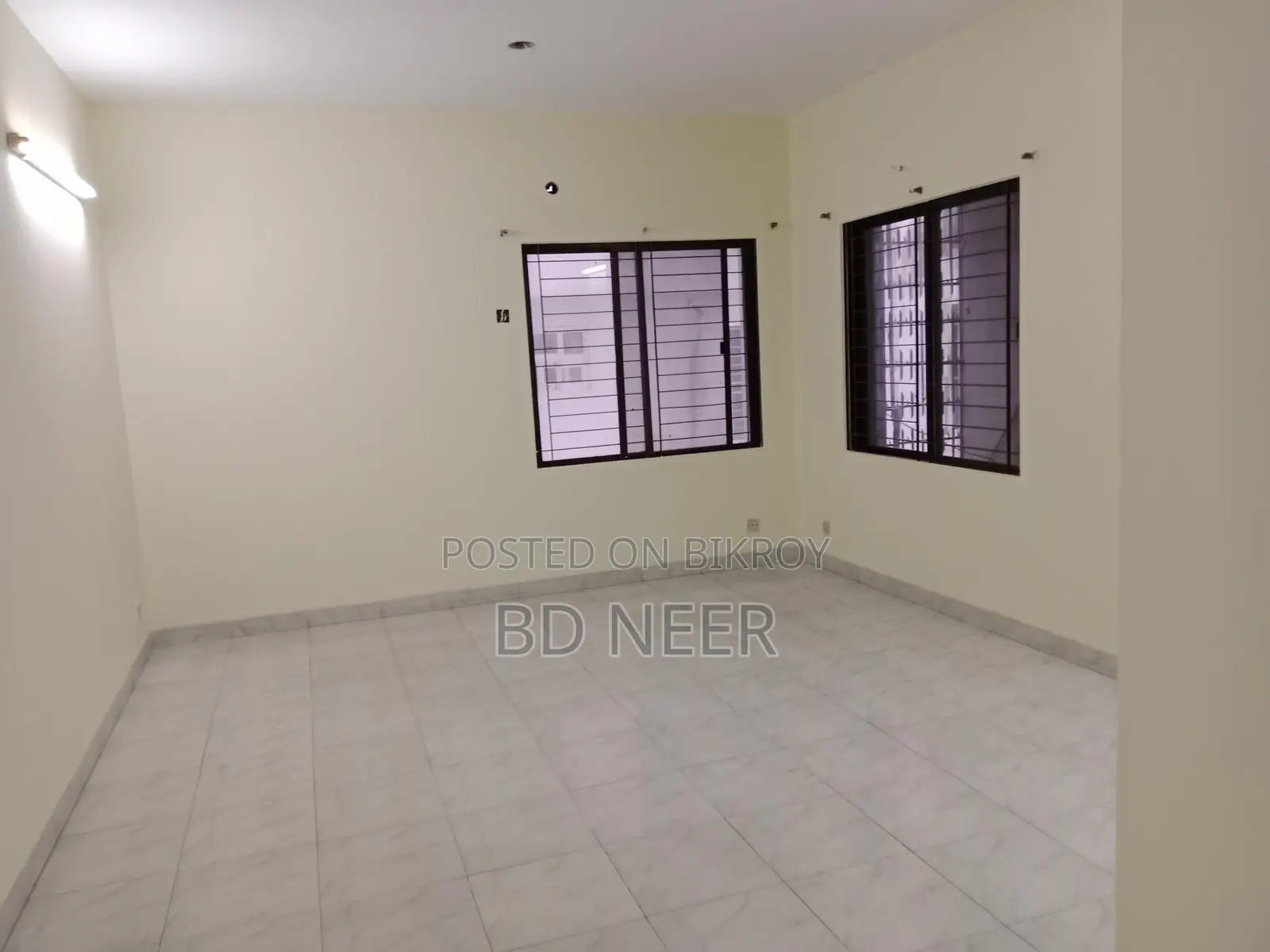 Office space available in resident building at gulshan