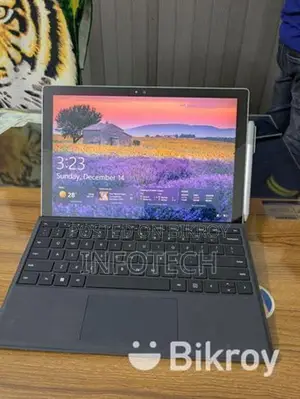 Microsoft Surface pro 4 6th Gen Core i5 processor keyboard and pen