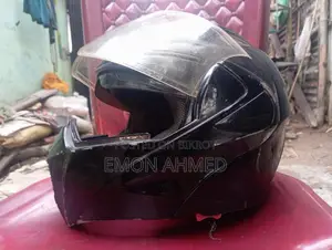 হেলমেট