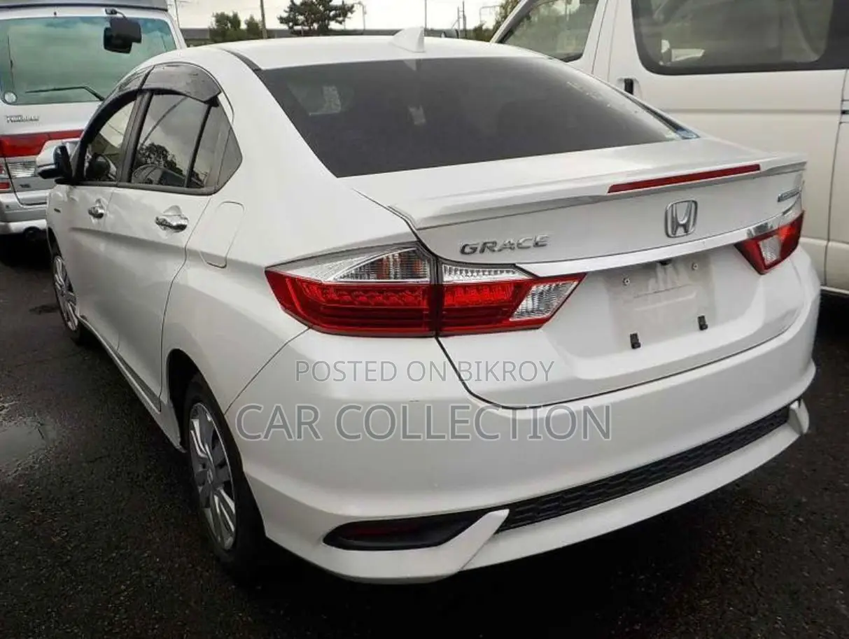 Honda Grace 2020