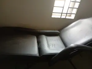 Facial Bed