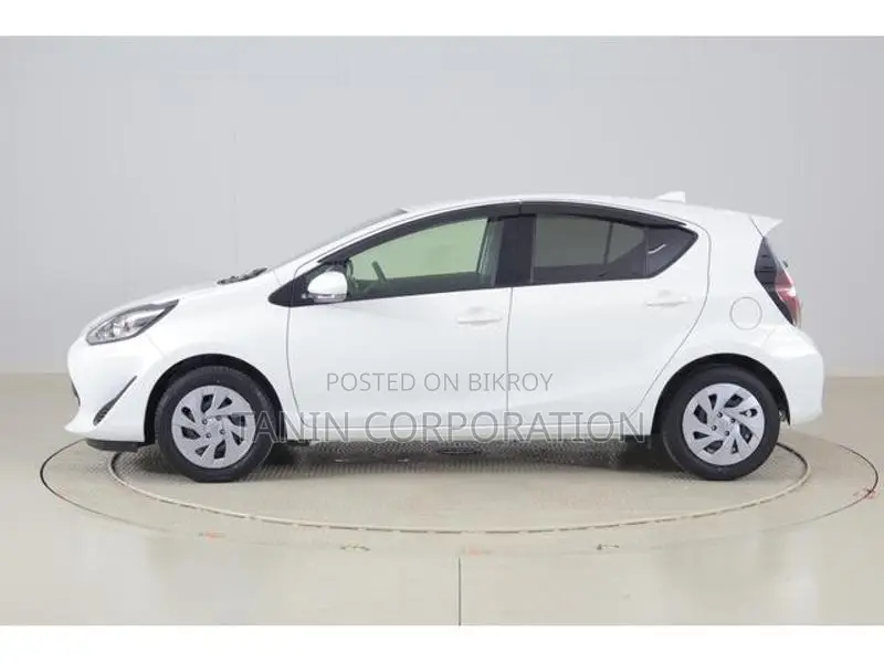 Toyota Aqua S package 2021