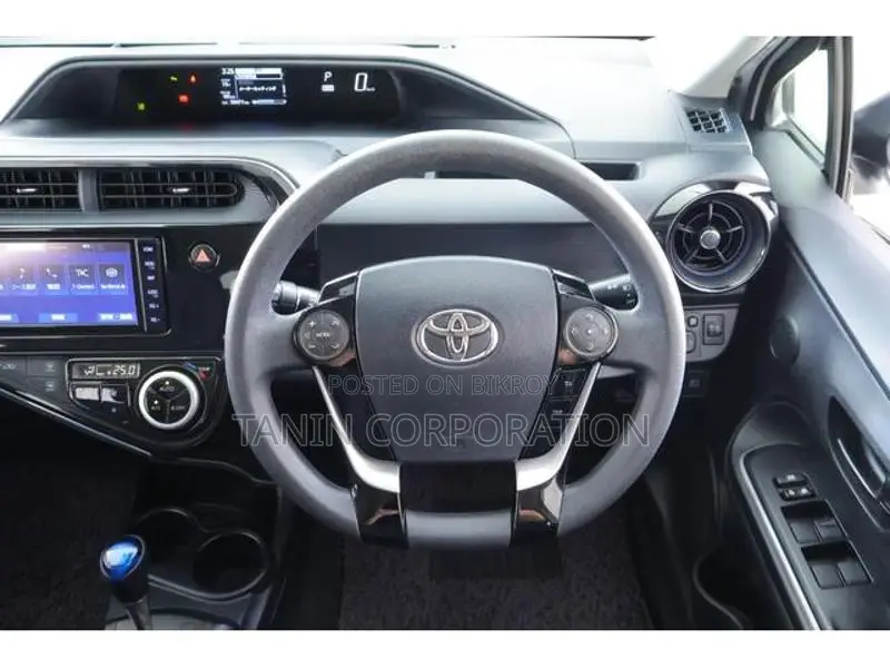 Toyota Aqua S package 2021