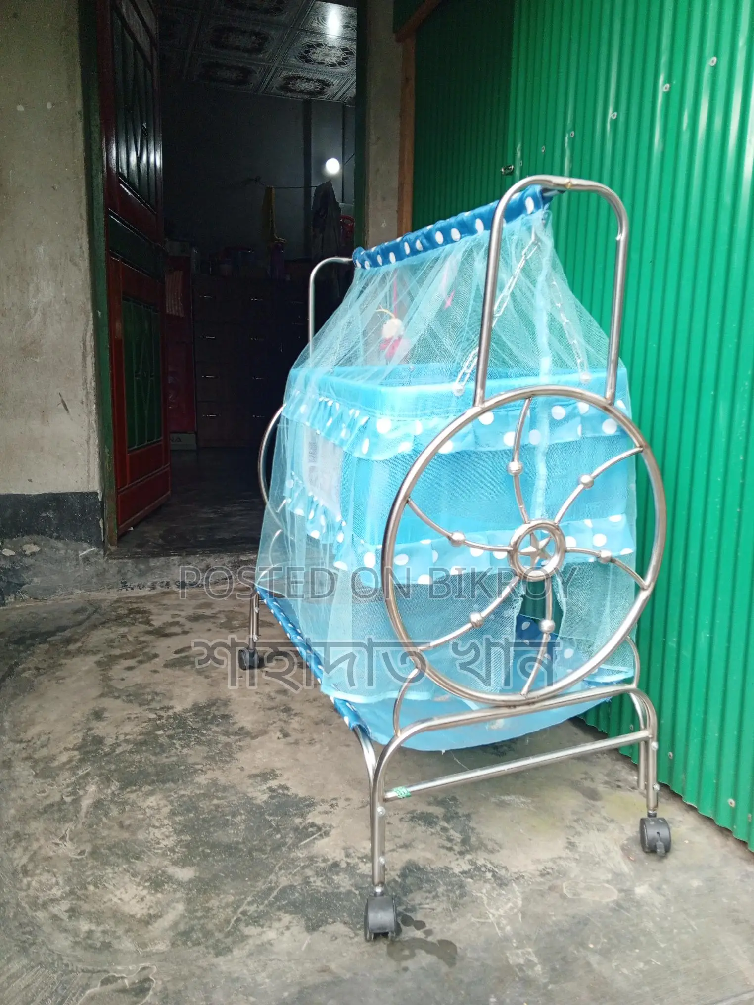 এস পাইপের দোলনা একদম ফ্রেশ কন্ডিশন