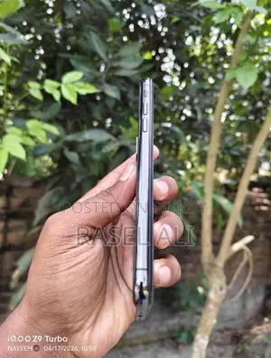 Apple iPhone XS (Used)