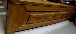 চিটাগাং শেগুন কাঠের একটি খাট বিক্রি হবে