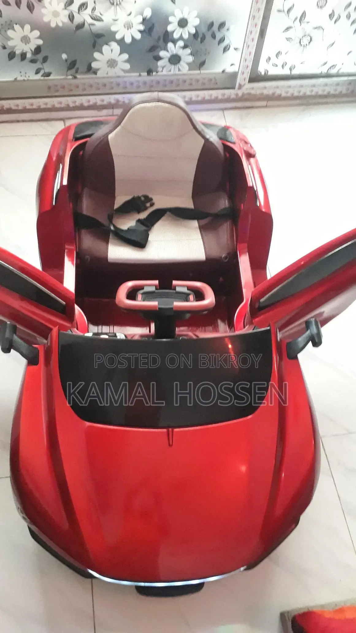 Beautiful Attractive Car for Kids