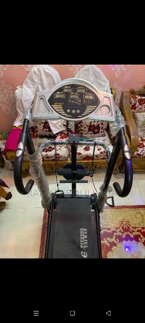 The machine is in brand new condition, contact us quickly if you want to buy it.