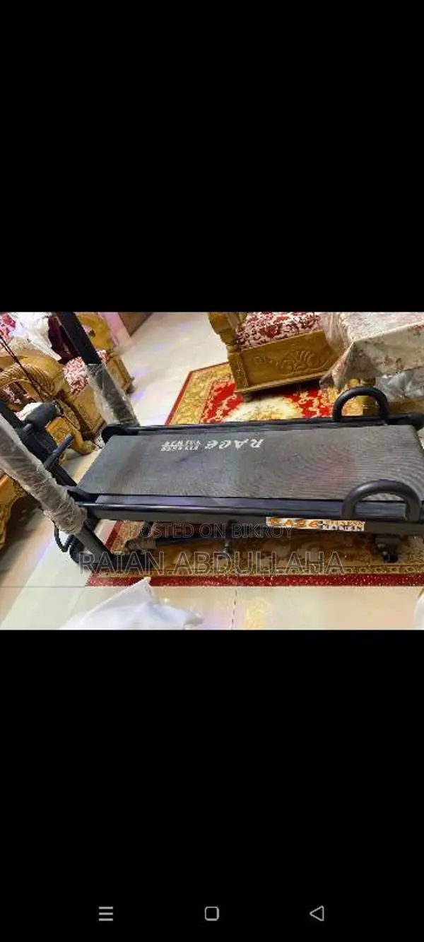 The machine is in brand new condition, contact us quickly if you want to buy it.