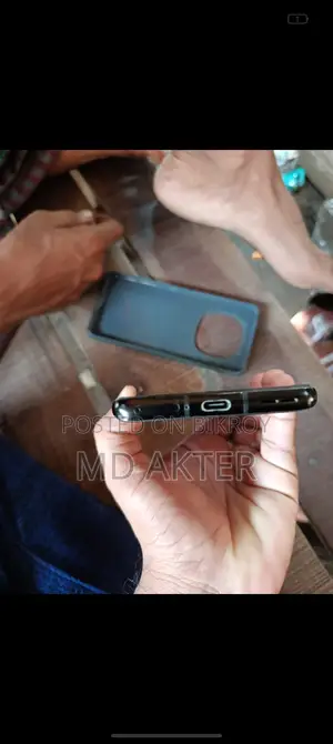 OnePlus 9 Pro . (Used)