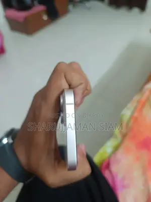 Apple iPhone 13 . (Used)