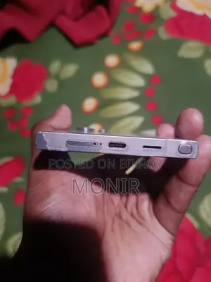 Samsung Galaxy S24 Ultra . (Used)