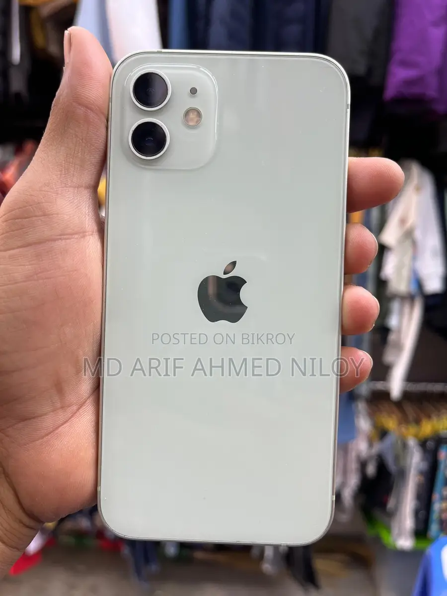 Apple iPhone 12 (Used)