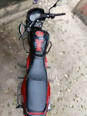 Bajaj Pulsar 150 . 2015