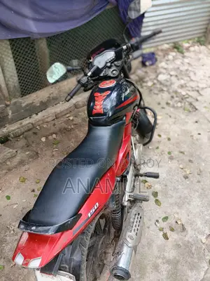 Bajaj Pulsar 150 . 2015