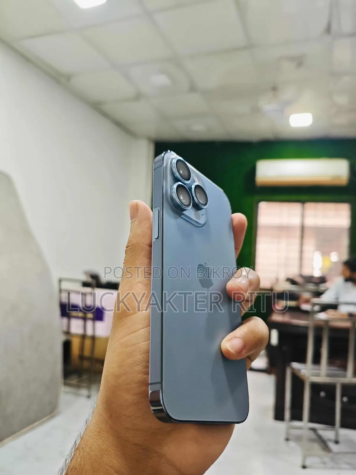 Apple iPhone 13 Pro (Used)