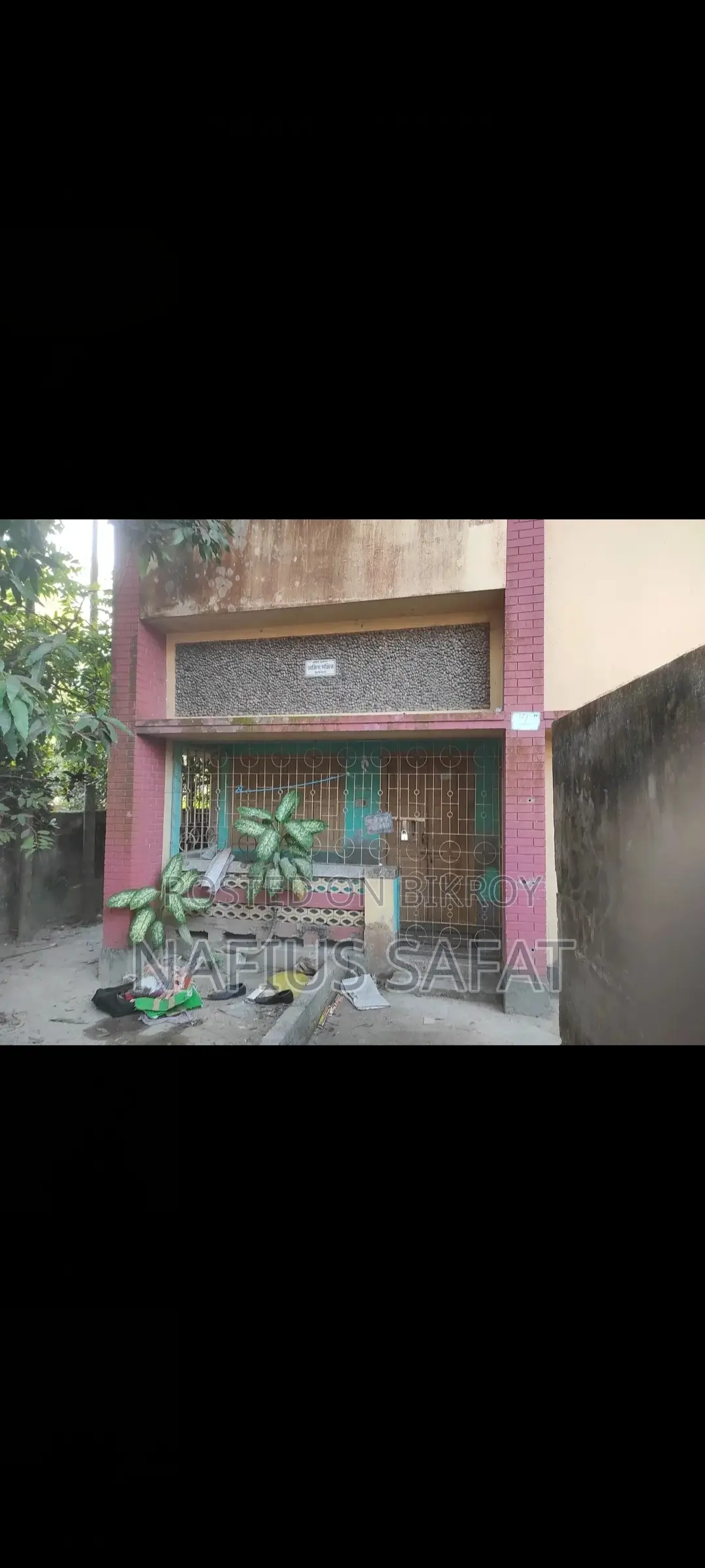 House for rent on the ground floor in a pleasant environment.