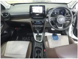 Toyota Yaris Cross 1.5 Hybrid FWD 2021 Pearl