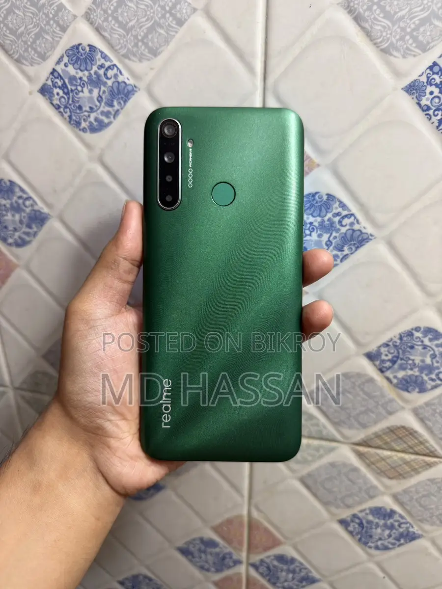 Realme 5i 4/64 (Used)
