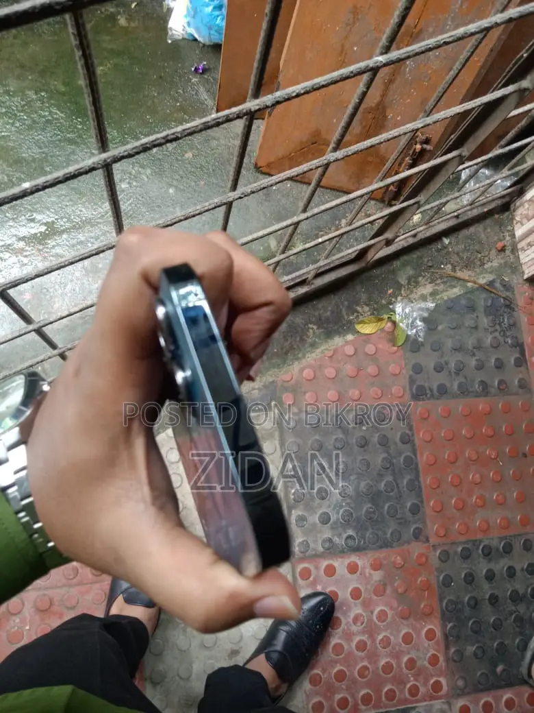 Apple iPhone 12 Pro Max emergency sell (Used)
