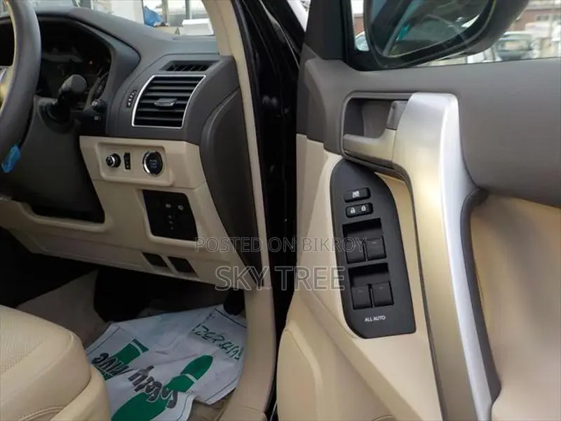 Toyota Land Cruiser TX-L 2023