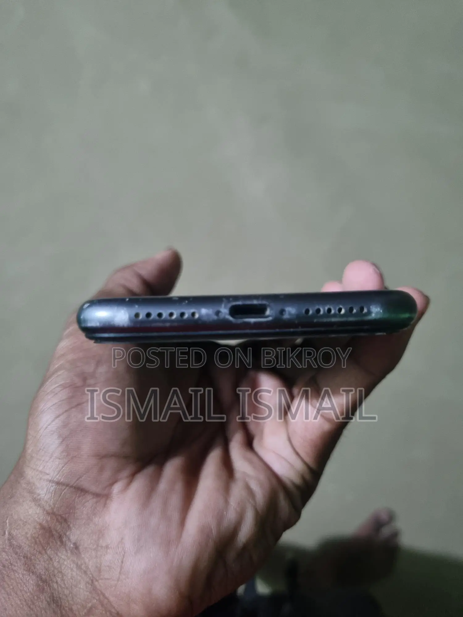 Apple iPhone 11 (Used)