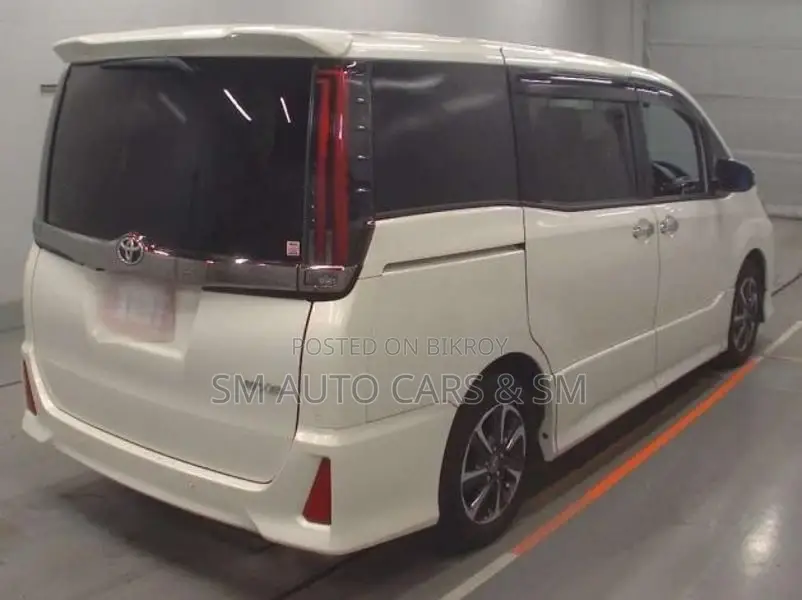 Toyota Noah SIWXB Pearl 4 Point 2021