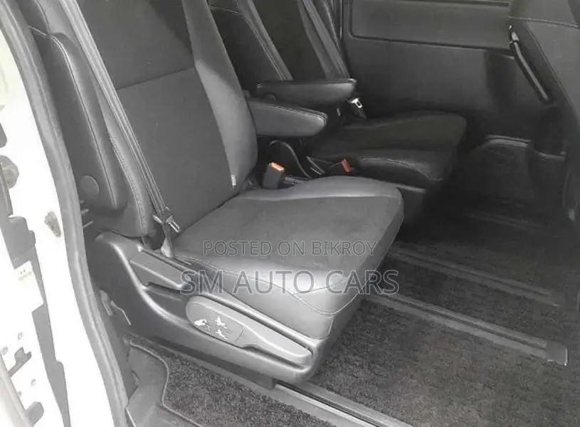 Toyota Noah SIWXB Pearl 4 Point 2021