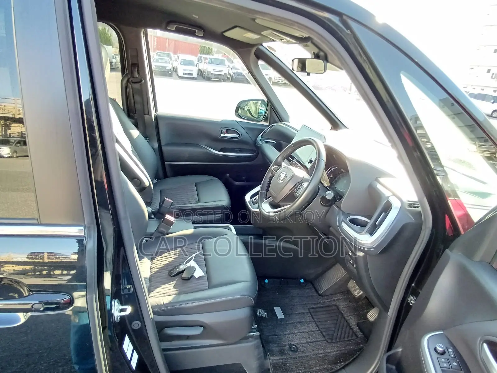 Toyota Noah S-Z, BLACK 2022