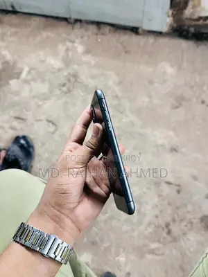 Apple iPhone 11 (Used)
