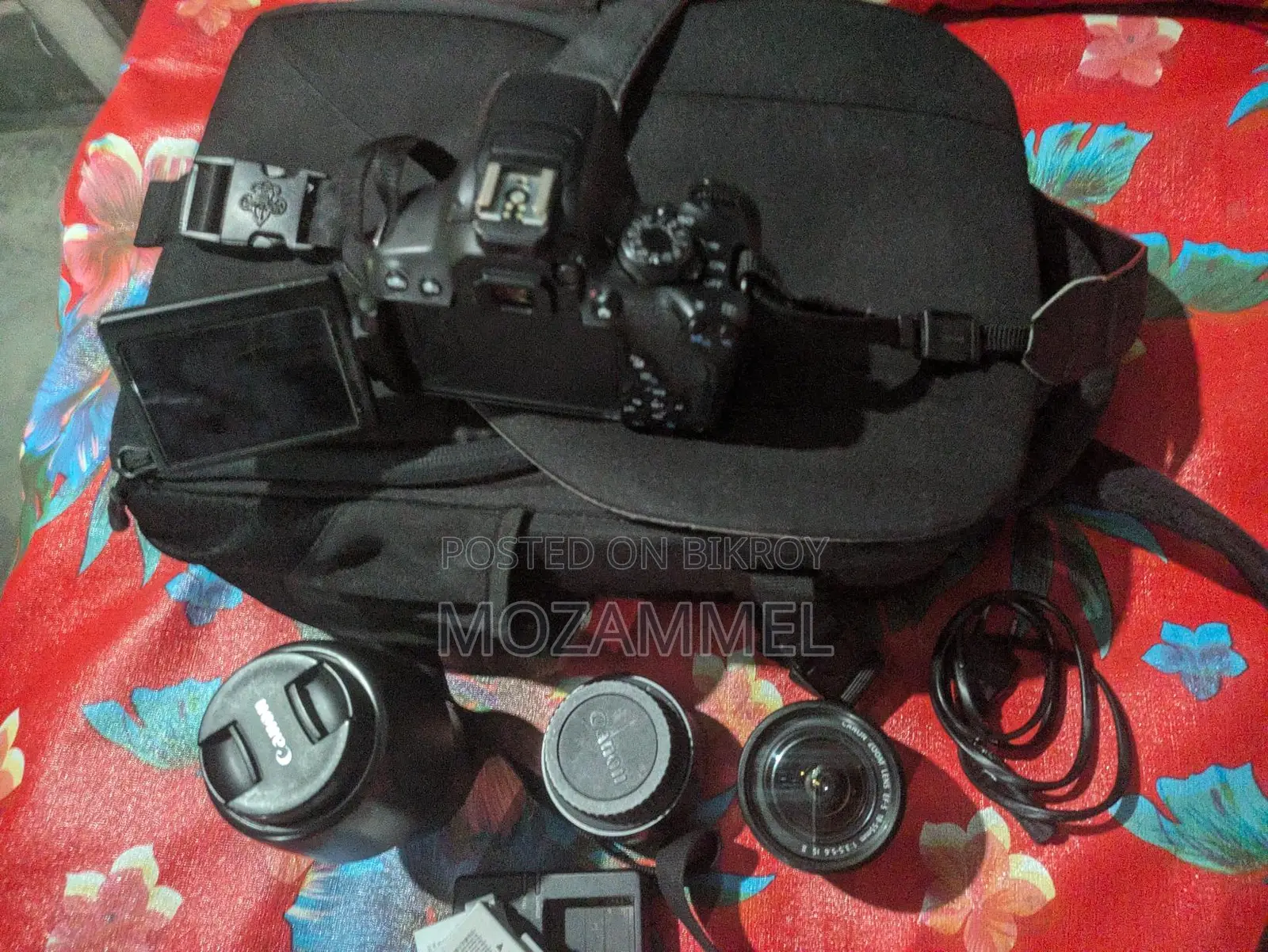 Cannon 700D