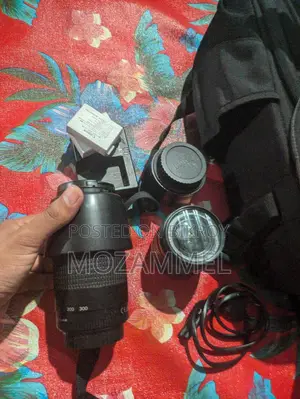 Cannon 700D