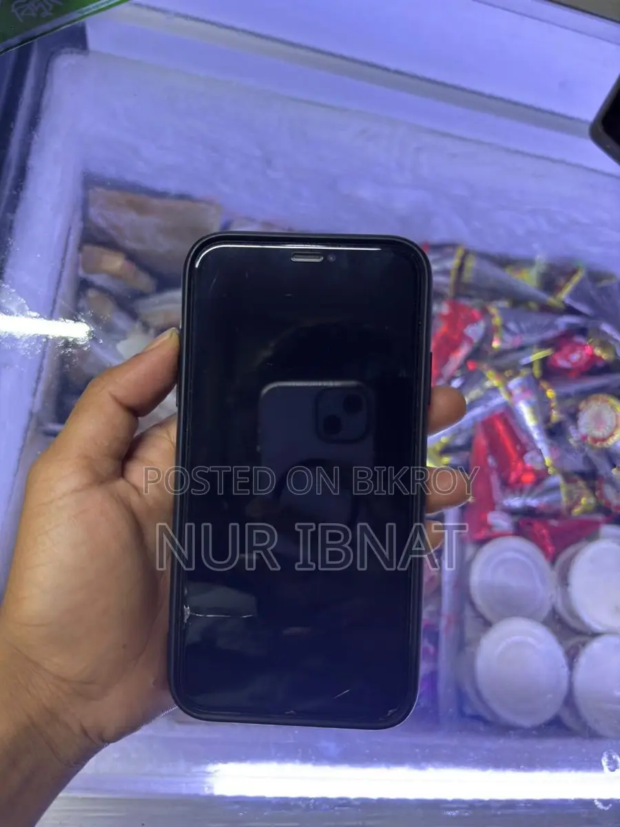 Apple iPhone XR (Used)