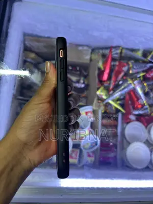 Apple iPhone XR (Used)