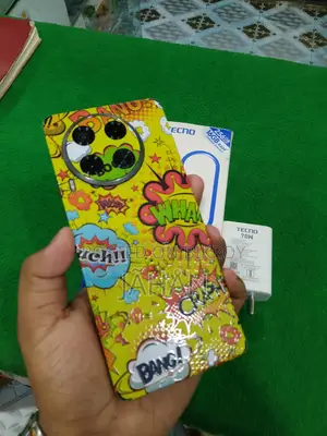 Tecno Camon 30 . (Used)