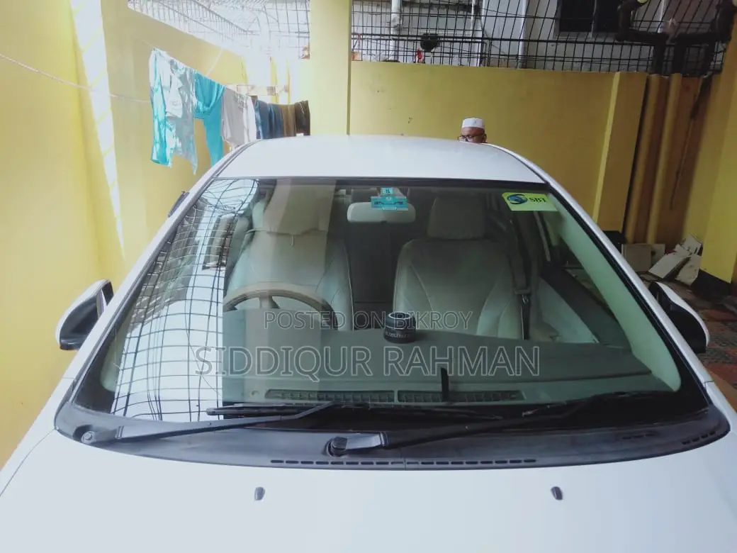 Toyota Corolla 2006 White