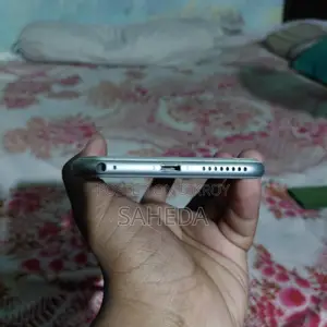 Apple iPhone 6S BH 85% (Used)