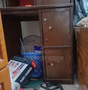 টেবিল কাম বুকশেলফ