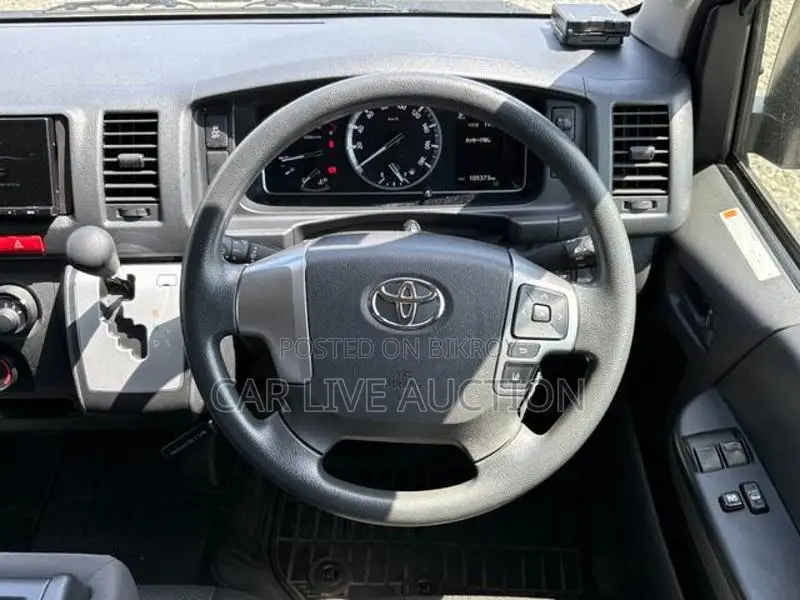 Toyota Hiace DX package 2021