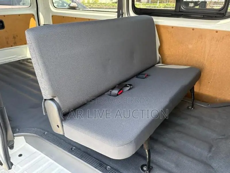 Toyota Hiace DX package 2021