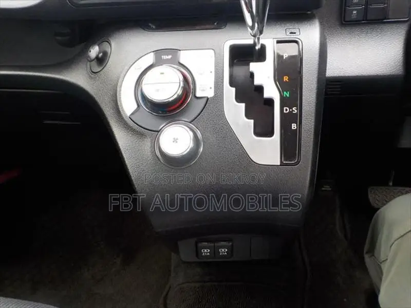 Toyota Sienta G BLACK NON HYBRID 2020
