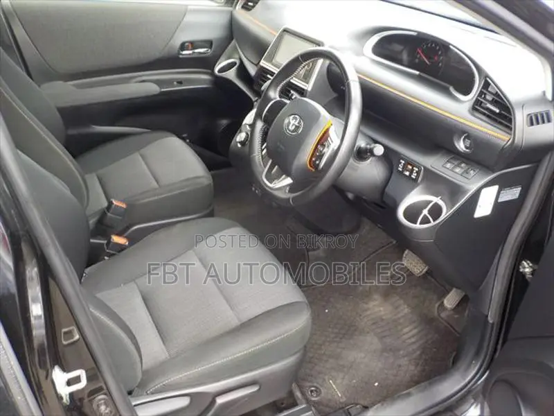 Toyota Sienta G BLACK NON HYBRID 2020