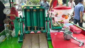 ইন্ডিয়ান লেমন সোডা মেশিন