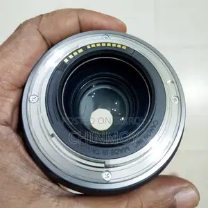 Canon RF 35mm f/1.8