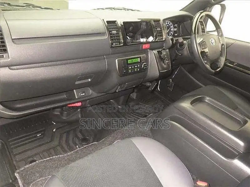 Toyota Hiace SUPER GL DARK PRIME 2 2022