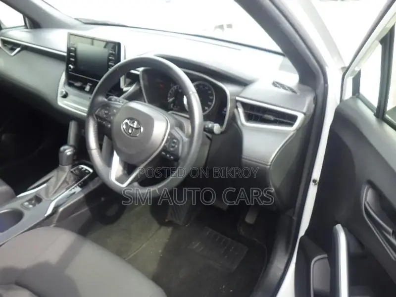 Toyota Corolla Cross G Pearl Hardtop 2021