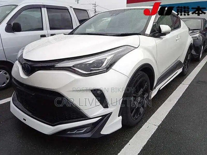 Toyota C-HR hybrid 2021