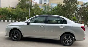 Toyota Axio 2015