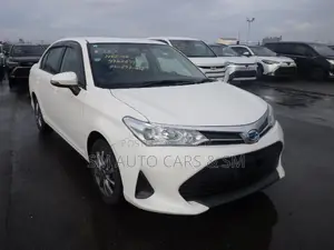 Toyota Axio Hybrid EX White 2021