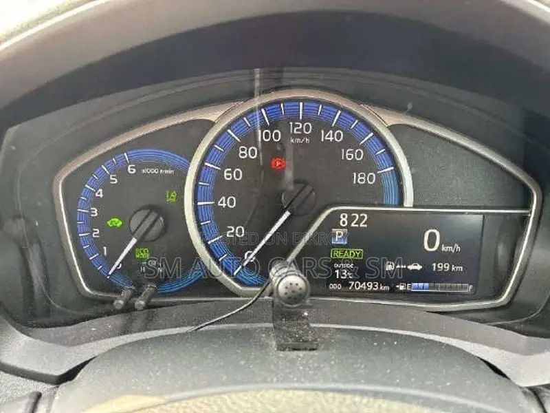 Toyota Axio Hybrid EX White 2021